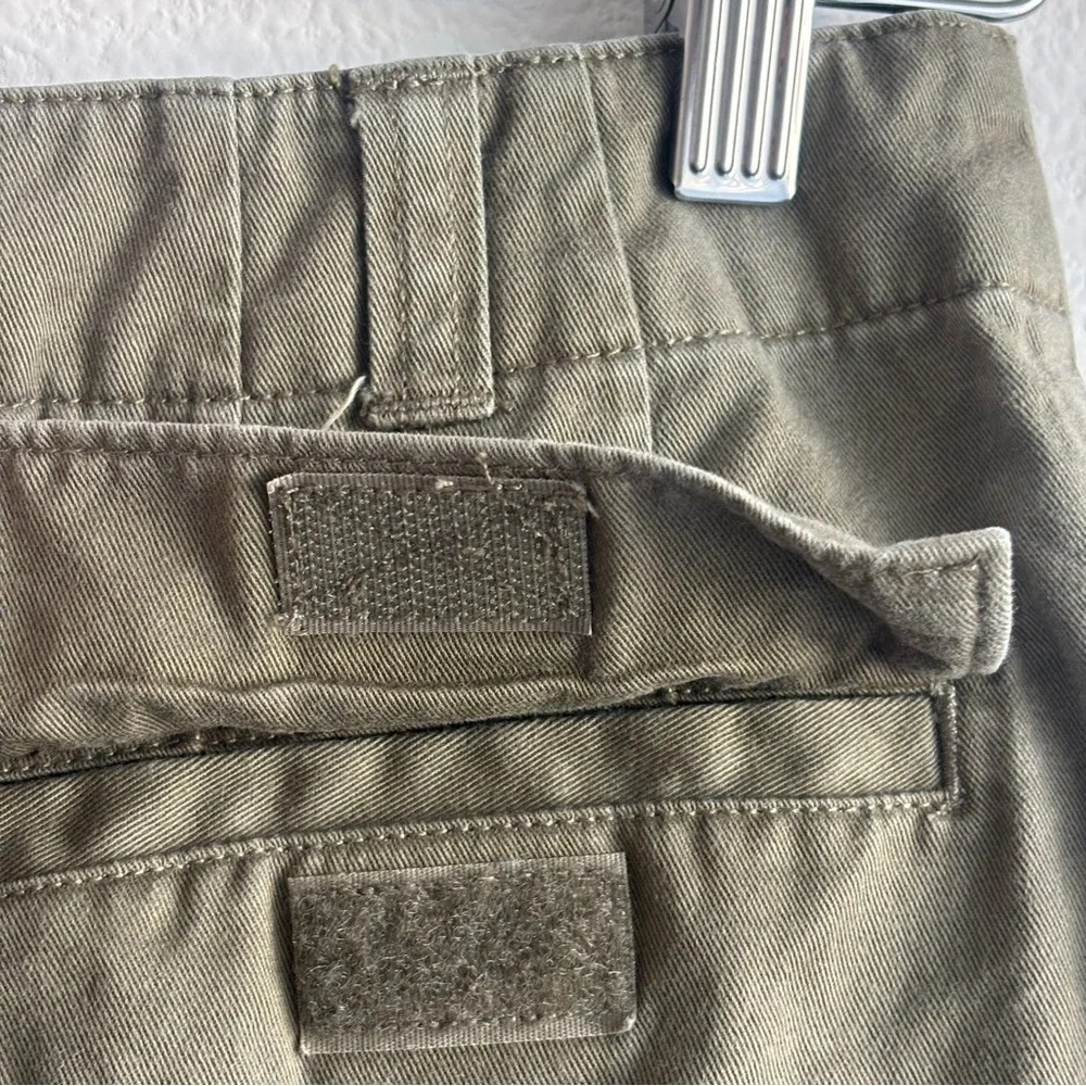 GAP Olive Green Cargo Mini Skirt 100% Cotton Side Pockets Belt Loops Size 6